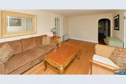 188 Highwood Avenue, Glen Rock, NJ 07452 - Photo 6