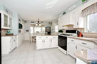 45 Highland Ave, Midland Park, NJ 07432 - Photo 16