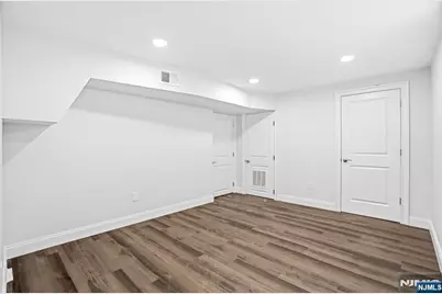 402 Riverview Avenue, North Arlington, NJ 07031 - Photo 30