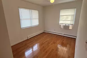 402 Monroe Ave, New Milford, NJ 07646 - Photo 10