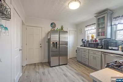 127 Morris Avenue, Garfield, NJ 07026 - Photo 10