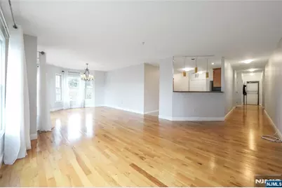337 The Promenade 337 #337, Edgewater, NJ 07020 - Photo 2