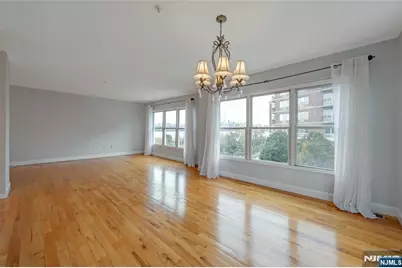 337 The Promenade 337 #337, Edgewater, NJ 07020 - Photo 10