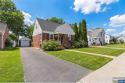 47 Peek Street, Rochelle Park Township, NJ 07662 - Photo 2