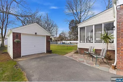 47 Peek Street, Rochelle Park Township, NJ 07662 - Photo 32