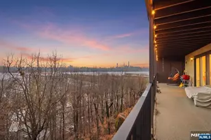 300 Gorge Road 75, Cliffside Park, NJ 07010 - Photo 1