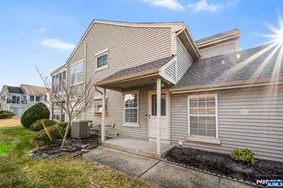 11 Rothwell Drive 11D #11D, Jamesburg, NJ 08831 - Photo 4