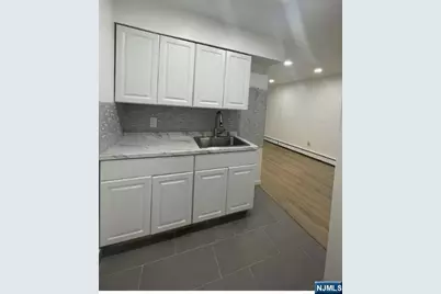 2200 Paterson Plank Road 25 #25, North Bergen, NJ 07047 - Photo 4