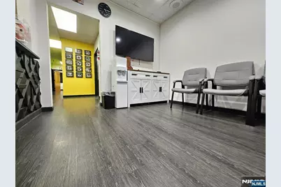 842 Clifton Avenue 6 #6, Clifton, NJ 07013 - Photo 10