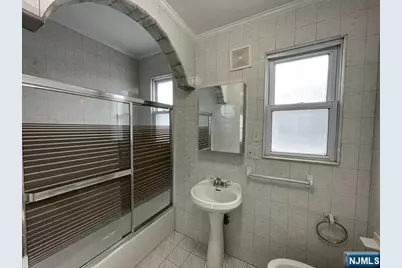 41 Windsor Street 2 #2, Kearny, NJ 07032 - Photo 8