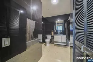 612 Hudson Park 612, Edgewater, NJ 07020 - Photo 26
