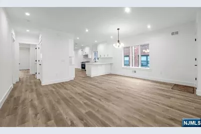 71 Henry Avenue 1st Fl #1st FL, Palisades Park, NJ 07650 - Photo 2