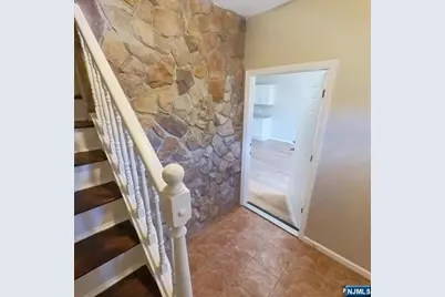 547 Elm Street, Kearny, NJ 07032 - Photo 2