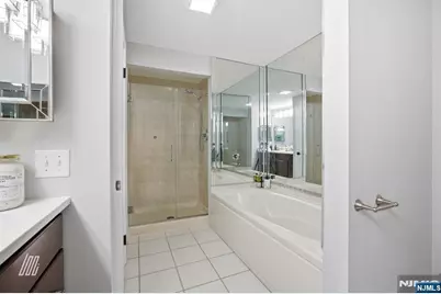 504 Nelson Court, Edgewater, NJ 07020 - Photo 26