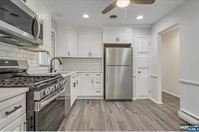 35 Field Road 2 #2, Maplewood, NJ 07040 - Photo 6