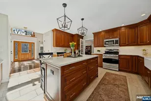 1 Laurel Ct, Oakland, NJ 07436 - Photo 12