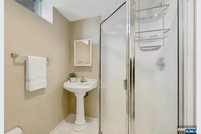 1 Laurel Court, Oakland, NJ 07436 - Photo 48