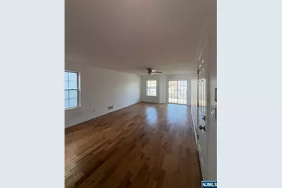 339 Ocean Avenue, Jersey City, NJ 07305 - Photo 2