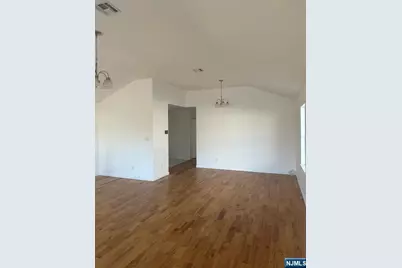 339 Ocean Avenue, Jersey City, NJ 07305 - Photo 20