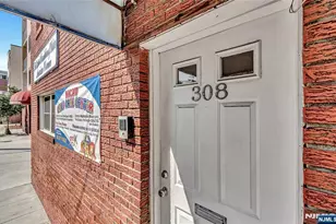 308 38th St, Union City, NJ 07087 - Photo 4