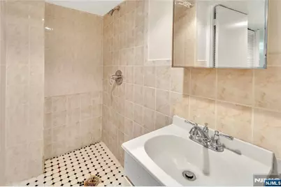 308 38th Street, Union City, NJ 07087 - Photo 18