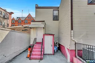 308 38th St, Union City, NJ 07087 - Photo 24