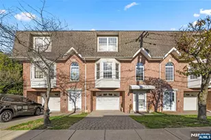 29 Prospect St, Palisades Park, NJ 07650 - Photo 1