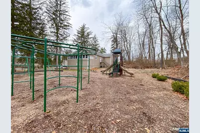 28 Woodside Drive, West Milford, NJ 07480 - Photo 32