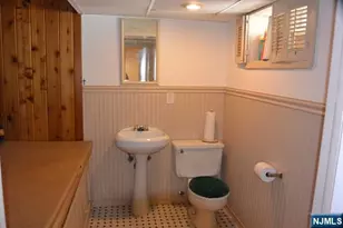 382 Mayer Ct 1, Ridgefield, NJ 07657 - Photo 16