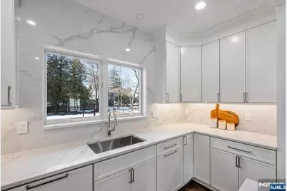 35 Lloyd Road, Ho Ho Kus, NJ 07423 - Photo 8