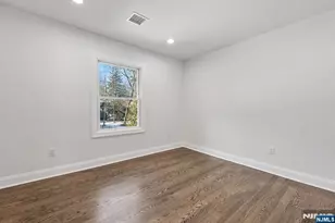 35 Lloyd Rd, Ho Ho Kus, NJ 07423 - Photo 18