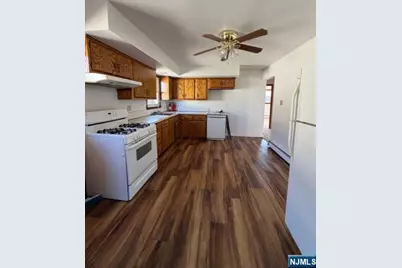 6 Maitland Place 2 #2, Garfield, NJ 07026 - Photo 2
