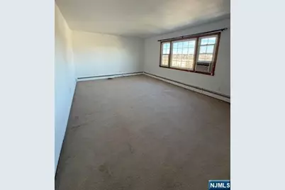 6 Maitland Place 2 #2, Garfield, NJ 07026 - Photo 4