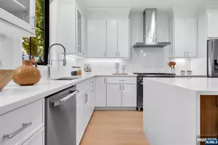 7 Fey Pl, Oradell, NJ 07649 - Photo 8