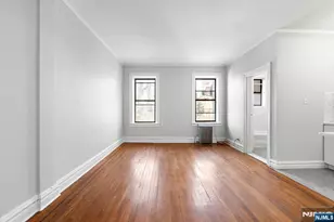 821 Bergen Ave B12, Jersey City, NJ 07306 - Photo 4