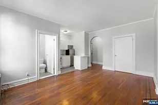 821 Bergen Ave B12, Jersey City, NJ 07306 - Photo 6