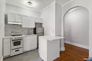 821 Bergen Ave B12, Jersey City, NJ 07306 - Photo 10