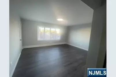 30 Chobot Lane 2 #2, Elmwood Park, NJ 07407 - Photo 6