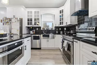 346 Harding Avenue, Clifton, NJ 07011 - Photo 4