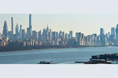 100 Carlyle Drive 14G-North #14G-NORTH, Cliffside Park, NJ 07010 - Photo 4