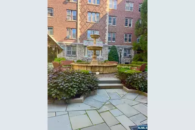 275 Engle Street P4 #P4, Englewood, NJ 07631 - Photo 2