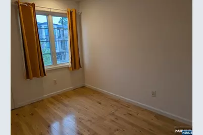 2471 7th Street, Fort Lee, NJ 07024 - Photo 8