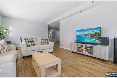 5114 City Place, Edgewater, NJ 07020 - Photo 4