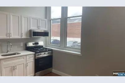 38 Mill Street, Paterson, NJ 07501 - Photo 14