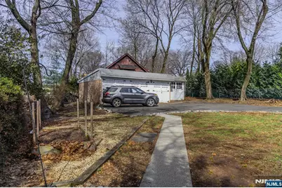 222 Claremont Avenue, Verona, NJ 07044 - Photo 10