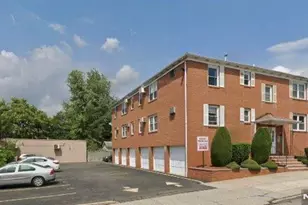 41 W Church Street 11, Bergenfield, NJ 07621 - Photo 1