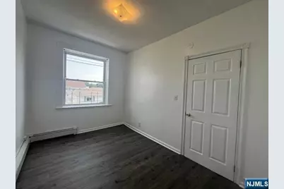 542 Valley Brook Avenue 3 #3, Lyndhurst Township, NJ 07071 - Photo 6