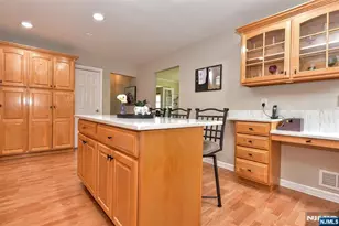 321 John Ochs Dr, Saddle Brook Township, NJ 07663 - Photo 16