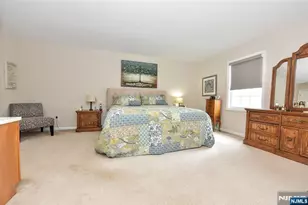 321 John Ochs Dr, Saddle Brook Township, NJ 07663 - Photo 24