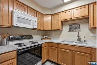 112 Cannella Way, Riverdale, NJ 07457 - Photo 12